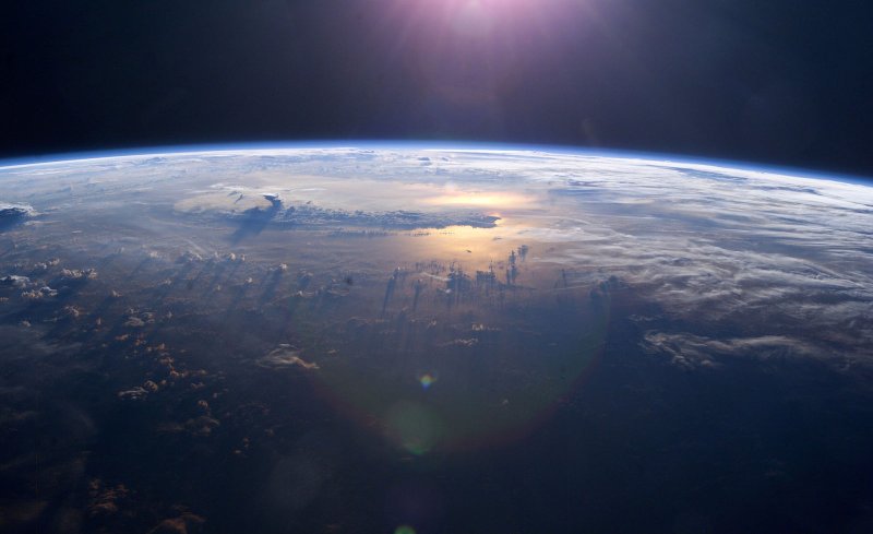 Amanecer en el Océano Pacífico. WC